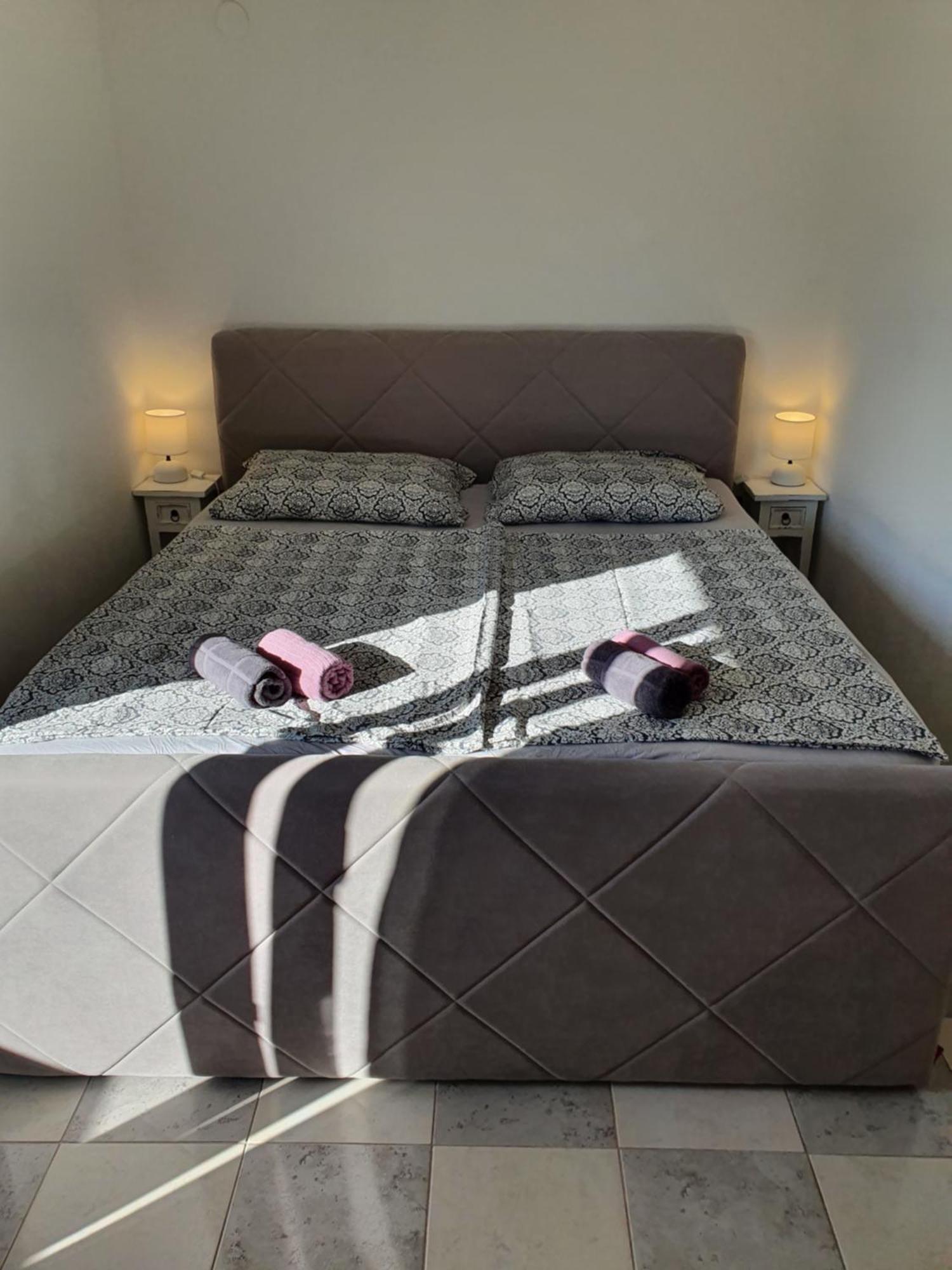 Apartments Zadar Nin Anton I Martina Vrsi Værelse billede